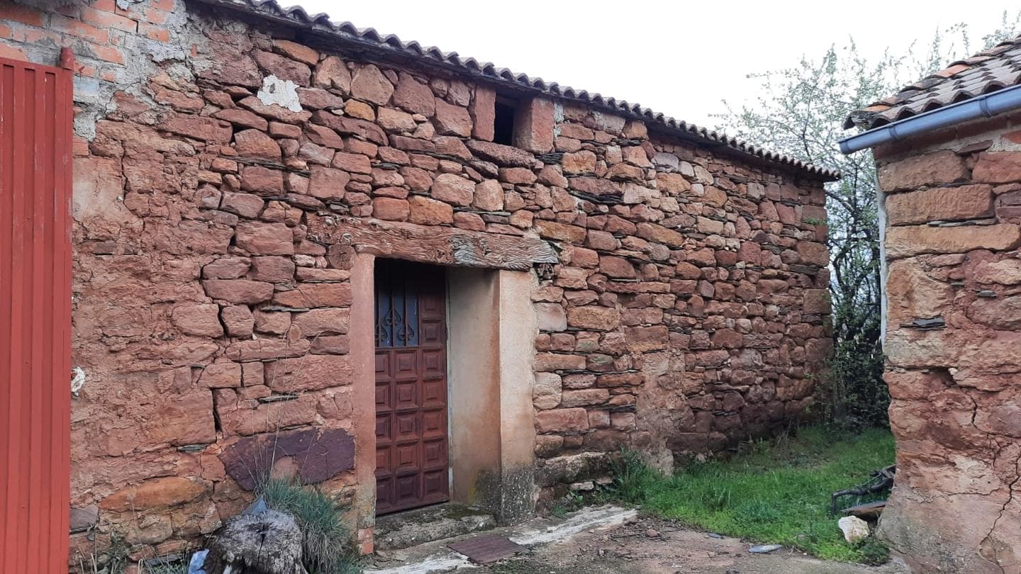 UJADOS CASA DE PUEBLO