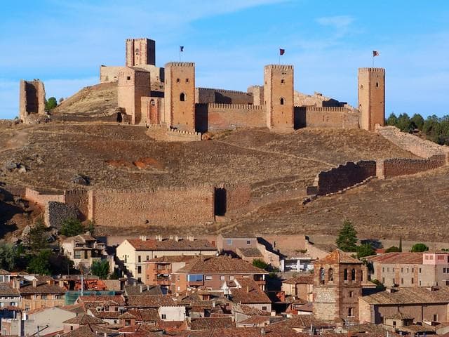 Casa adosada en Molina de Aragón